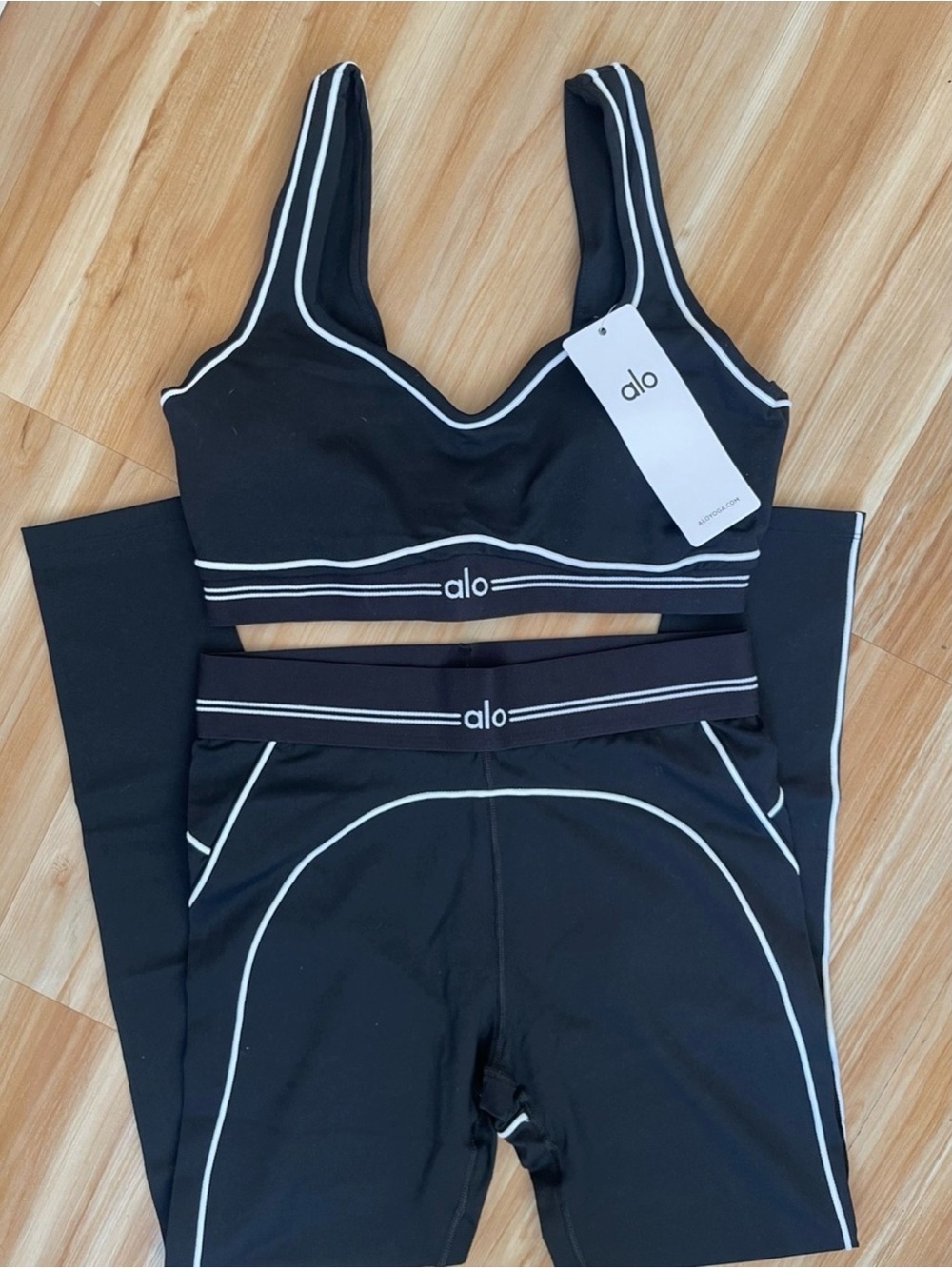 ALO Yoga Black Track Pants with White Piping - Picture 1 of 1